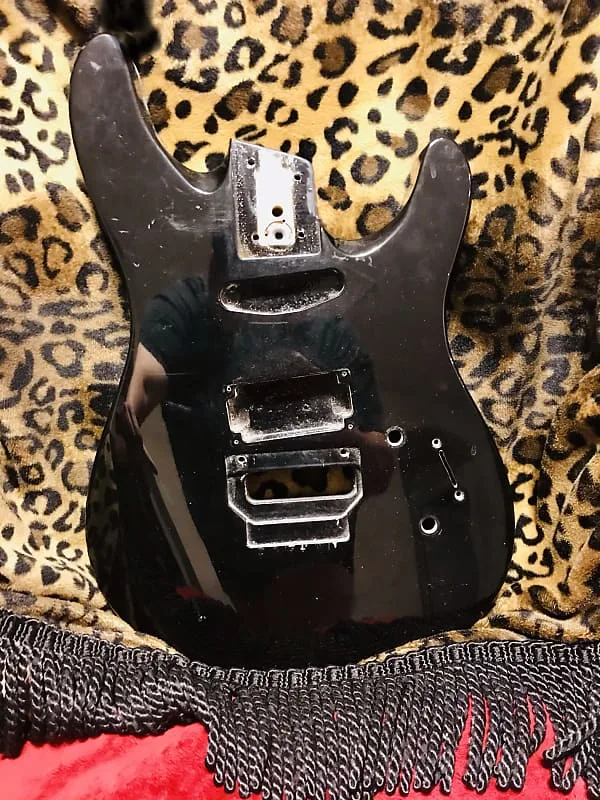 Peavey Tracer Deluxe 89 Black Reverb
