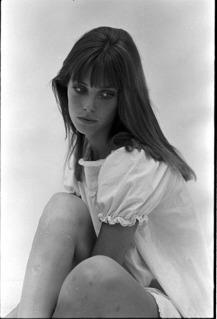 Portrait De Jane Birkin Paris 1968 Gilles Caron Courtesy Fondation Gilles Caron School