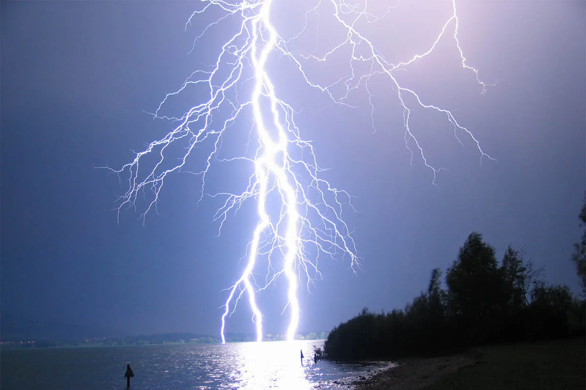Positive Lightning Strikes Intensify As Cosmic Rays Increase Cosmic Convergence 2012 And Beyond