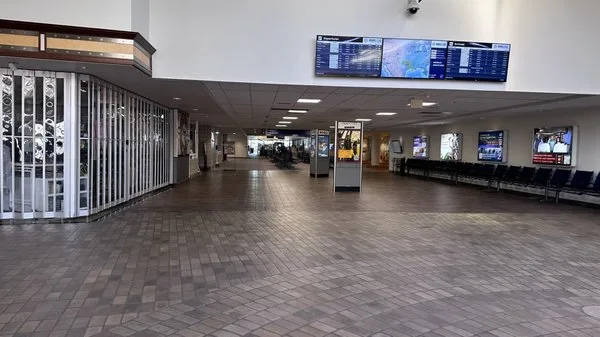 Quad City International Airport Mli 2200 69Th Ave Po Box 9009 Moline Il Auto Rental