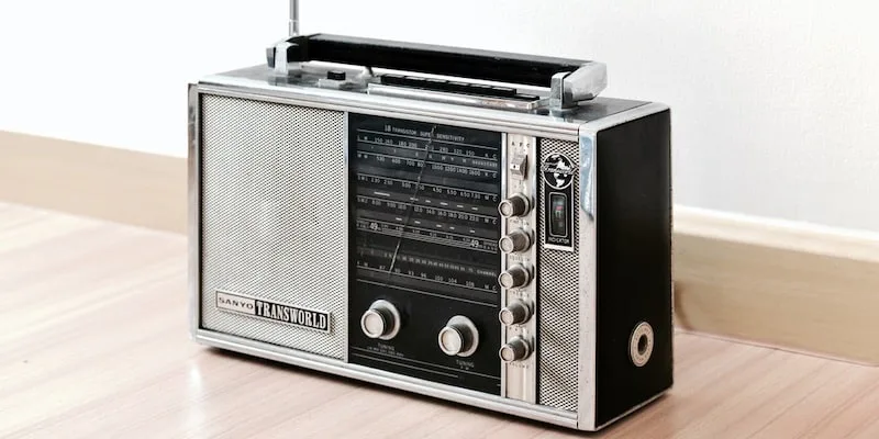 Radio Qué Es Historia Cómo Funciona Y Características