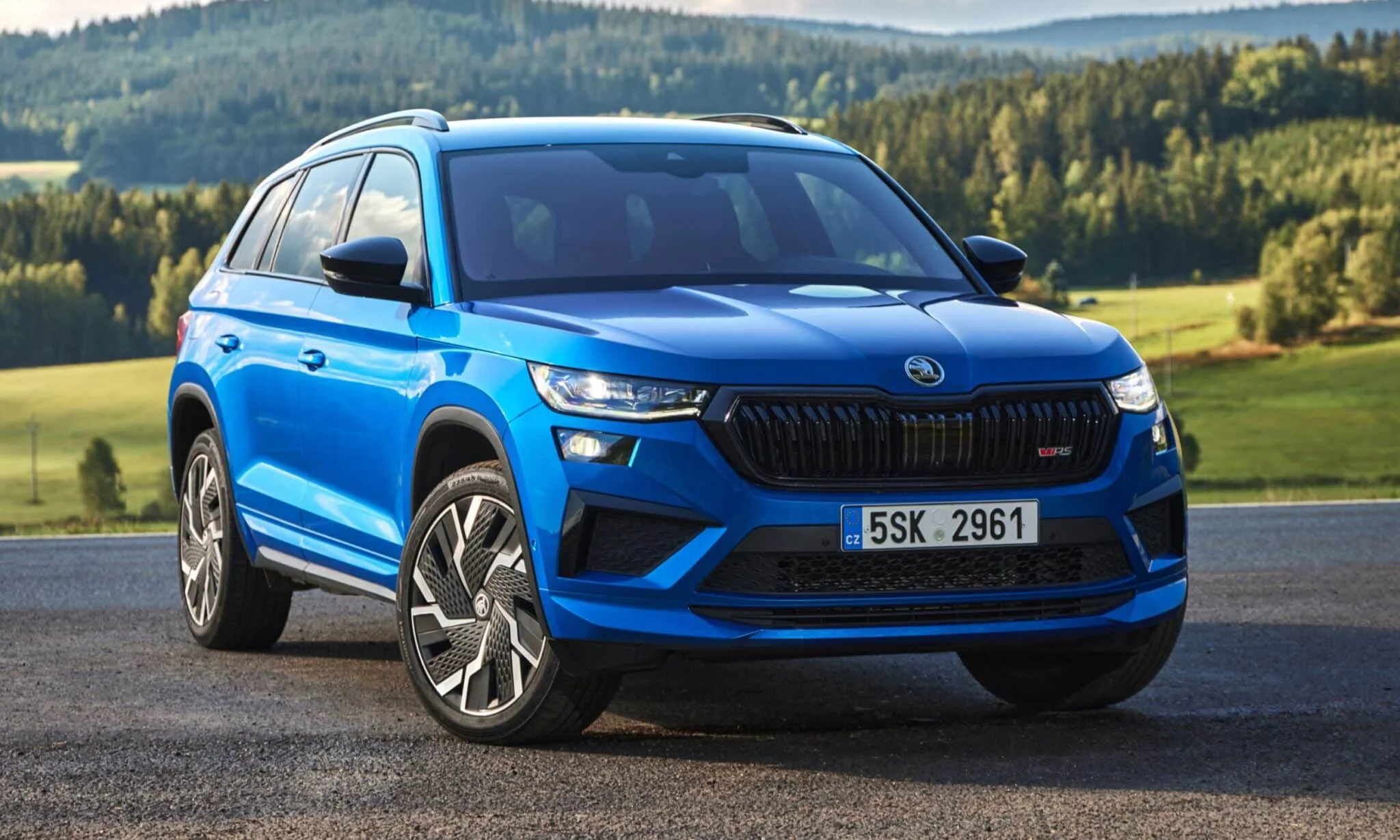 Sabes Qué Esconde Skoda Tras Este Teaser Atento Porque Te Gustará Actualidad Motor