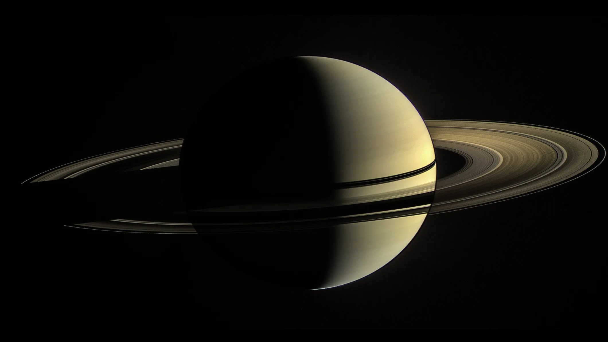 Saturn S Rings And Tilt Could Be The Product Of An Ancient Missing Moon Mit News