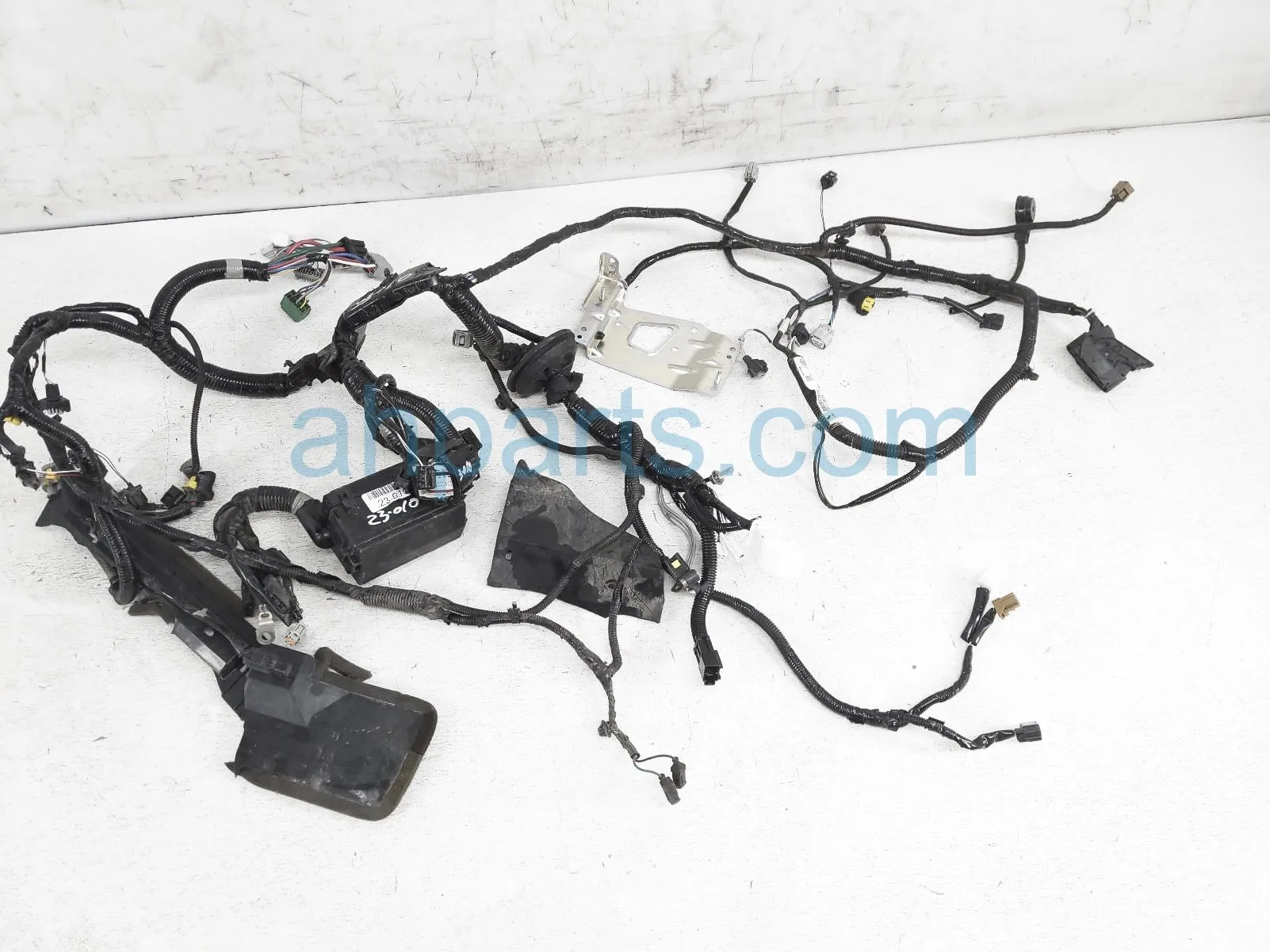 Sold 2020 Nissan Versa Engine Room Wire Harness Sv 1 6L 24012 5Ee0C