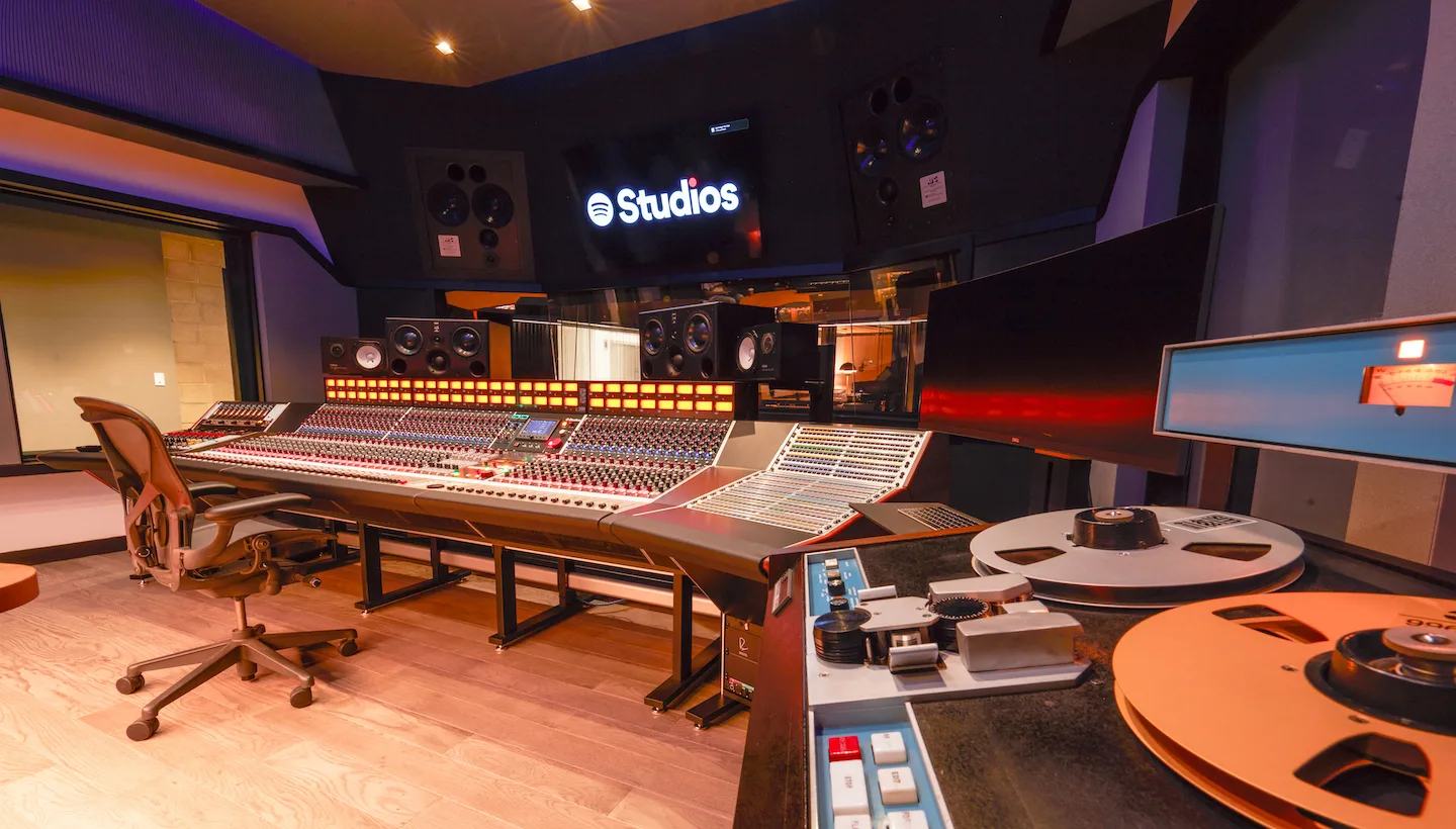 Spotify S La Recording Studio Is A Creative Hub For Artists And Podcasters Spotify