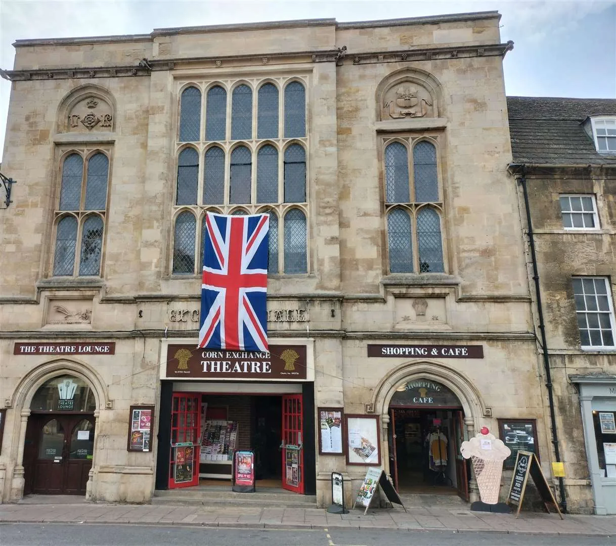 Stamford Corn Exchange Theatre Submit Plans To Extend Bar Area Into Broad Street Home