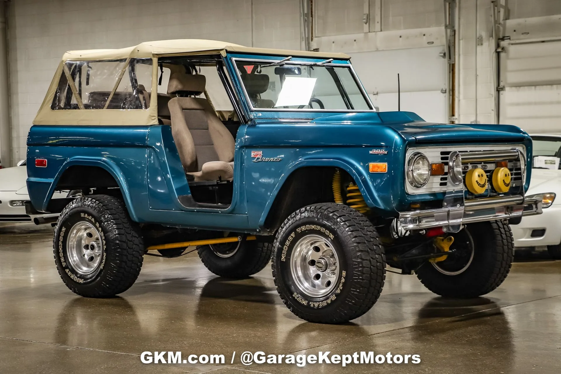 Teal And Tan Lifted 1976 Ford Bronco 4X4 Packs Rebuilt 302Ci V8 Affordable Price Autoevolution