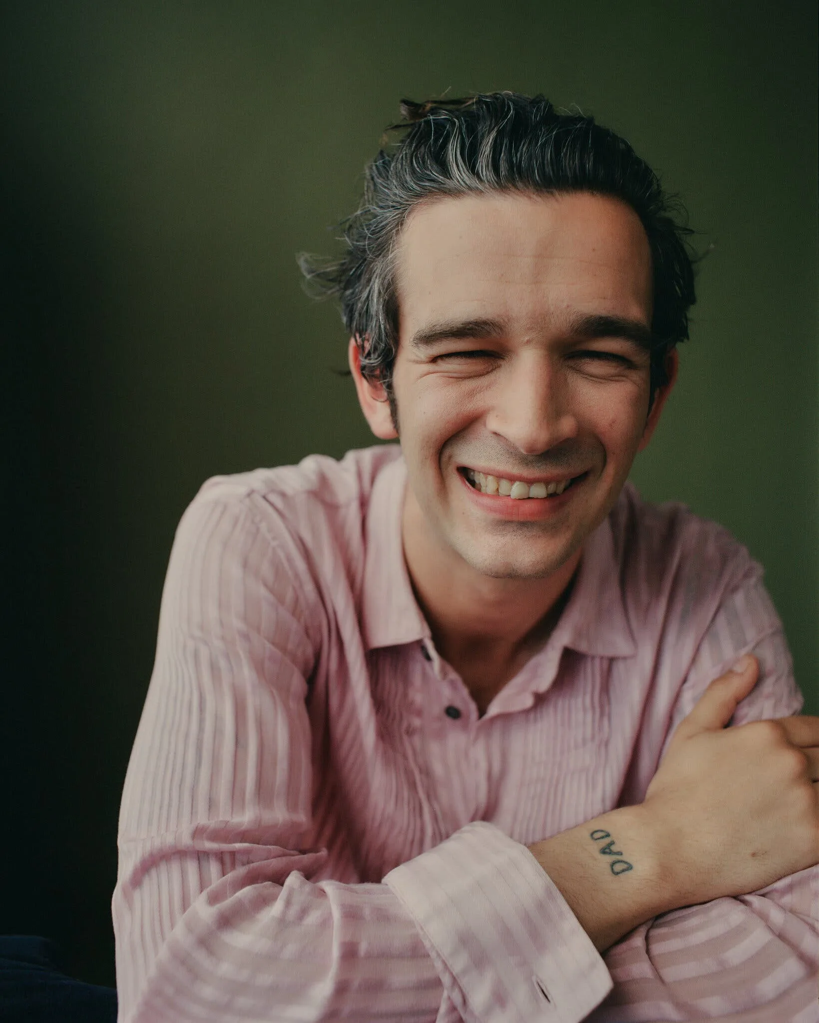 The 1975 S Matty Healy Is Still Trying To Be Funny Sincerely The New York Times