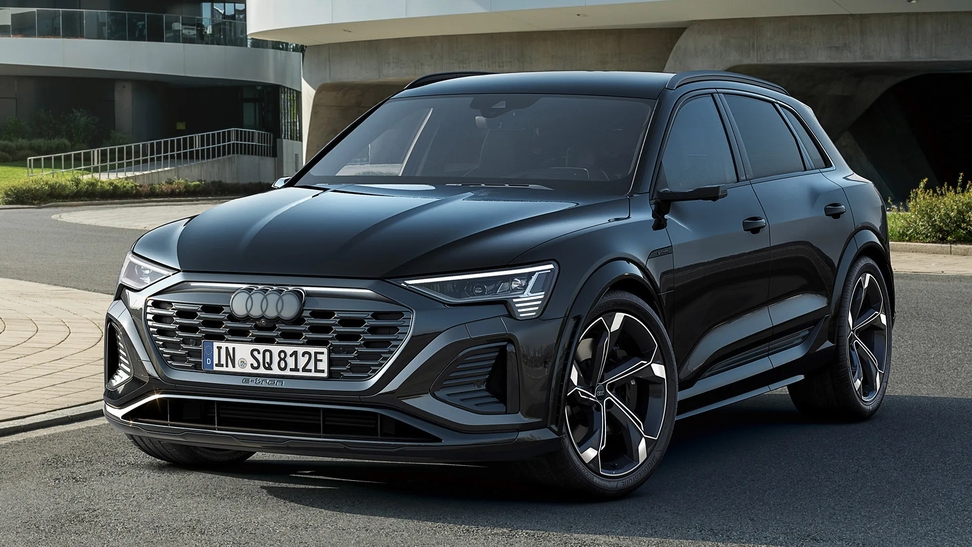 The 2024 Audi Q8 E Tron And Sq8 E Tron Are Getting Big Upgrades A Lot More Range