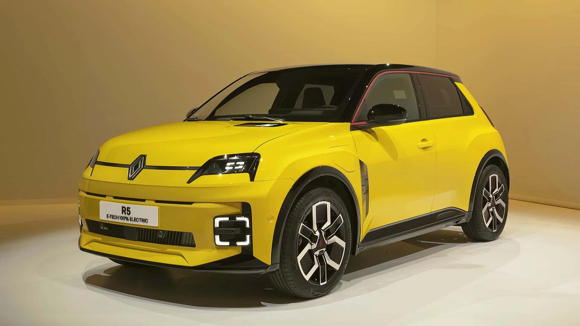 The New Renault 5 Proves Good Things Come In Small Packages