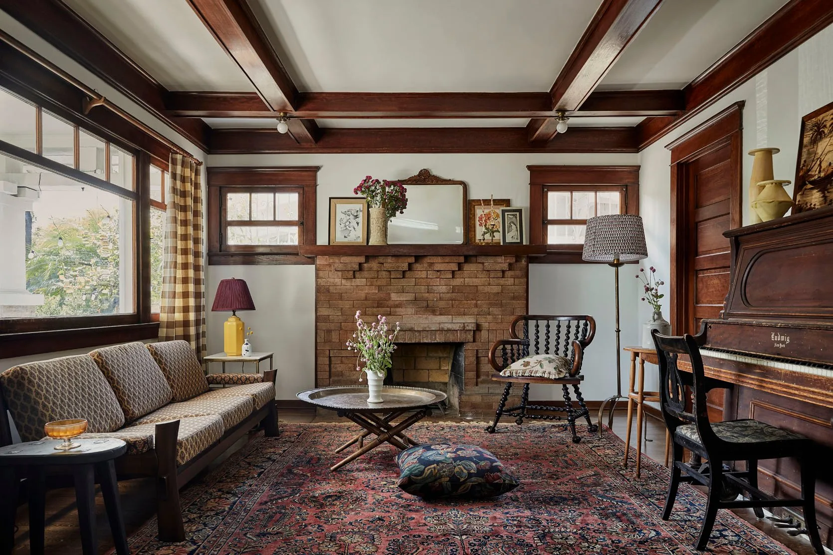 This Happy Moody Craftsman Home Is A Vintage Lover S Dream We Can T Stopping Staring At This