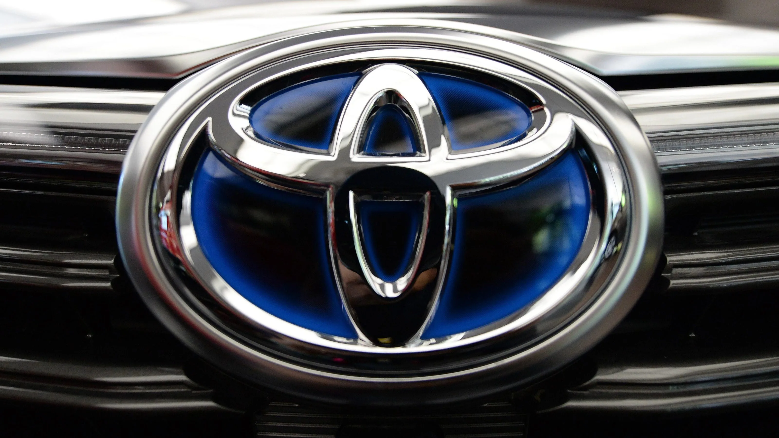 Toyota Plans To Sell More Than 10M Vehicles Next Year