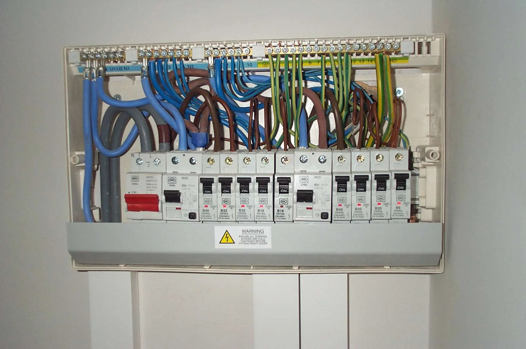 Understanding Garage Consumer Unit Wiring Diagrams In The Uk