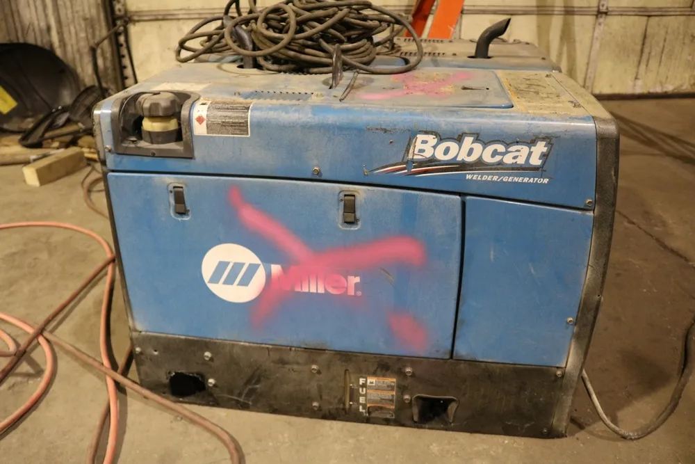 Used Miller Bobcat 225 Welder 8074007