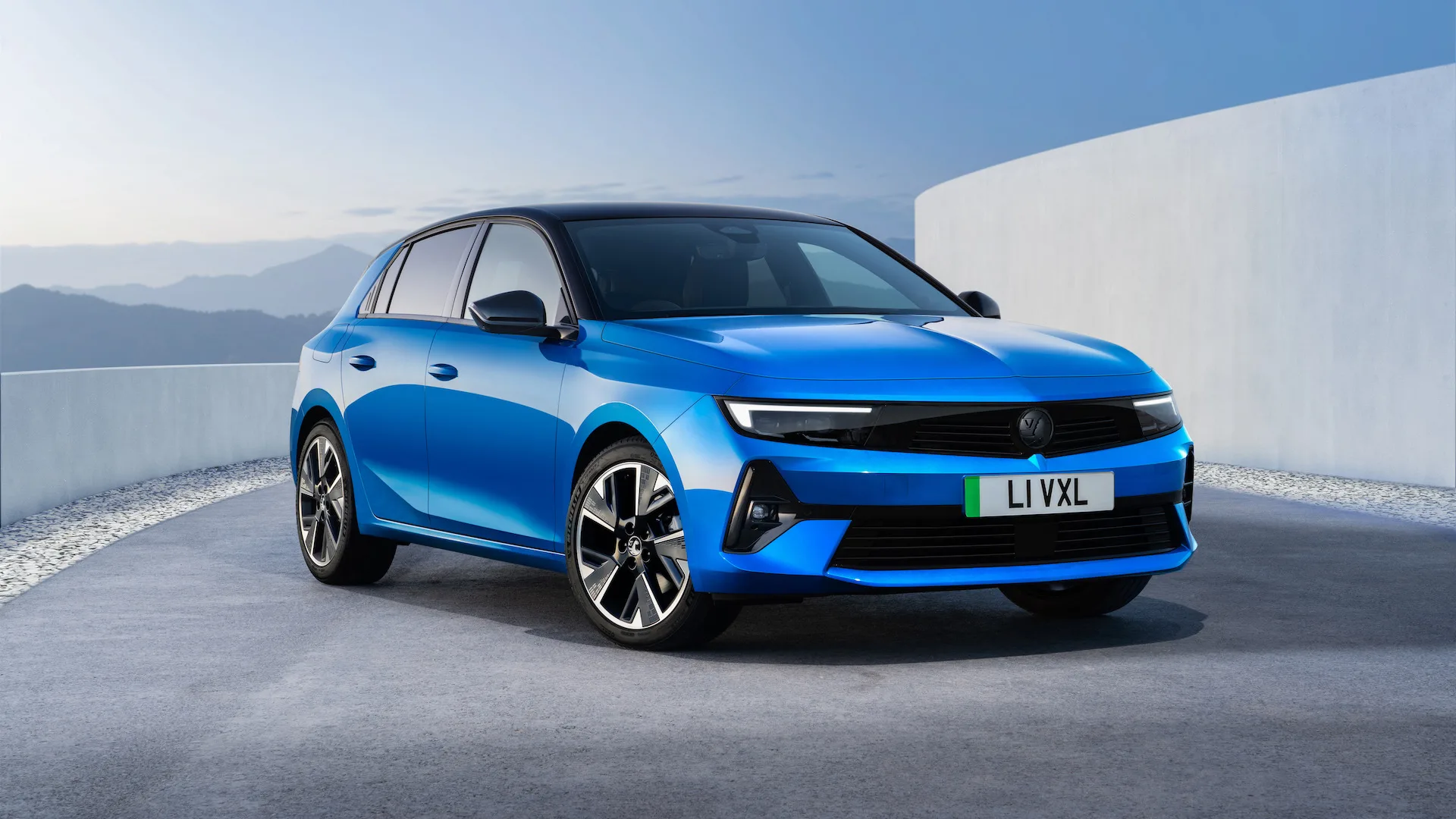 Vauxhall Astra Electric Specifications Dimensions Carwow