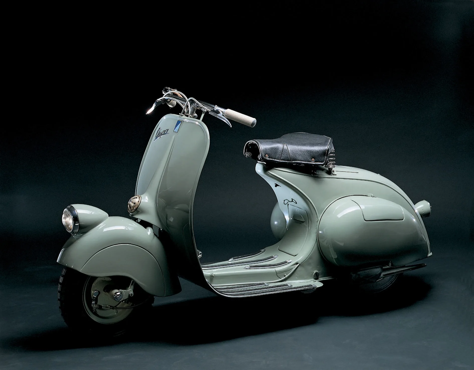 Vespa A Design History Of The The Scooter That Started It All