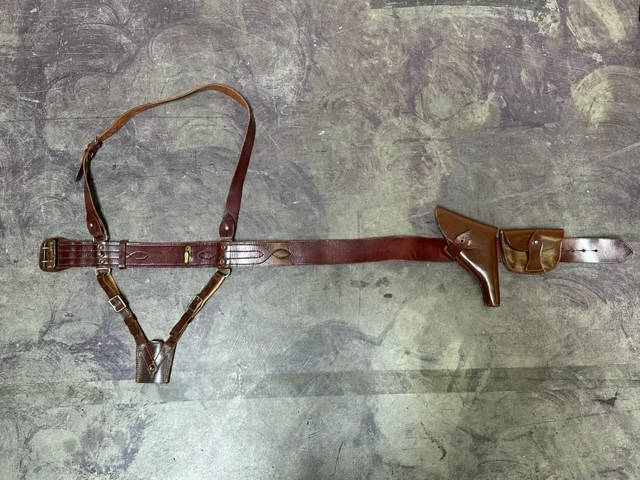 Vintage Leather Holster Belt 47L