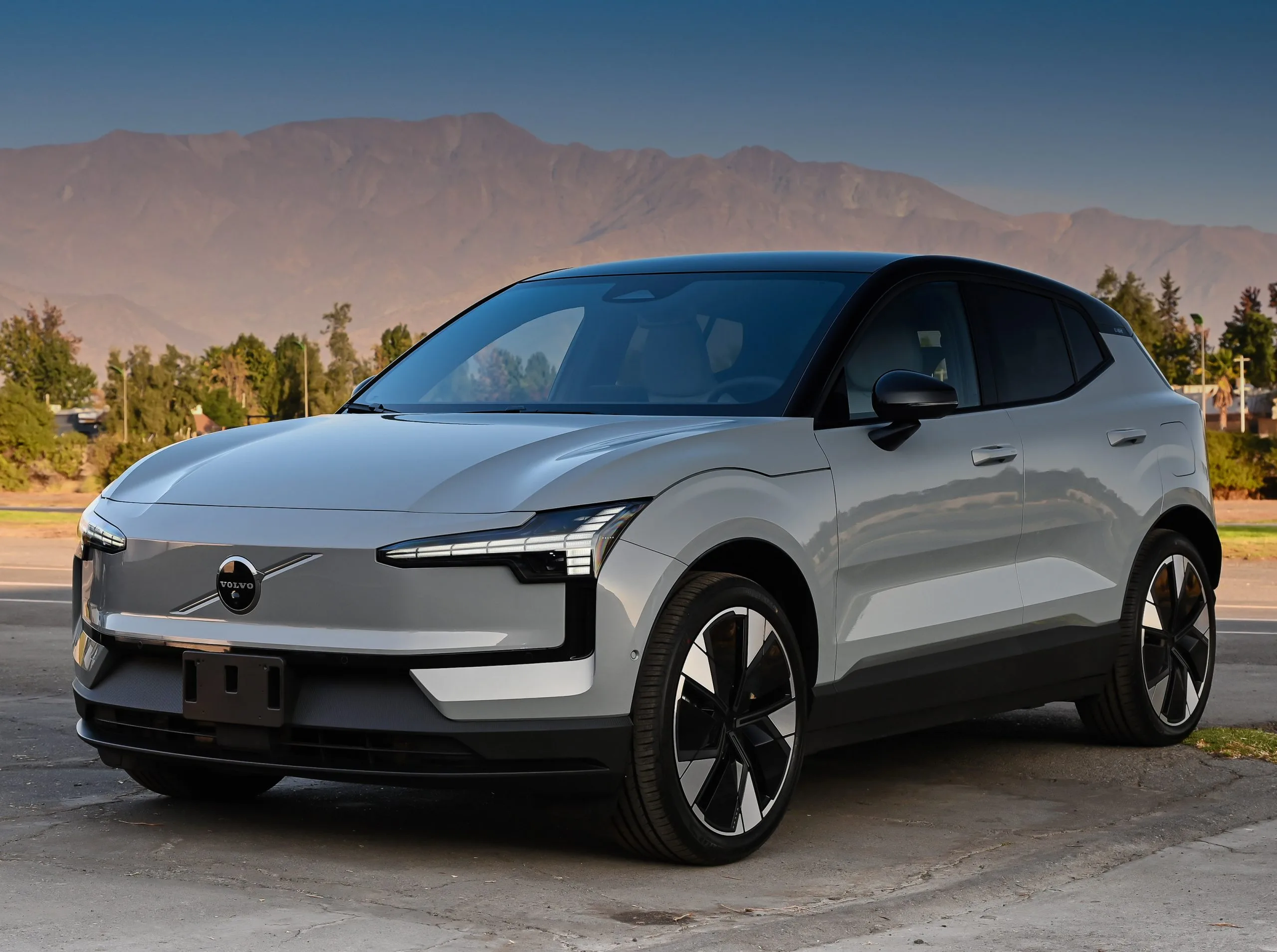 Volvo Da Pie Atrás Y Seguirá Ofreciendo Vehículos A Gasolina Después De 2030 Rutamotor