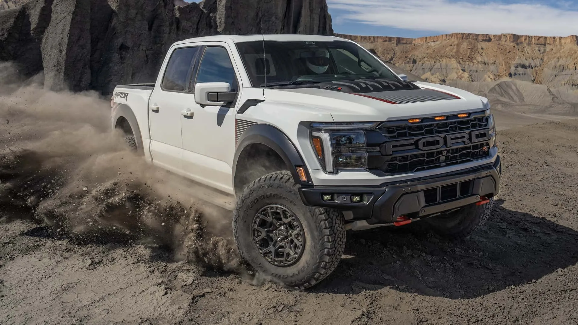 With 720 Hp The Ford F 150 Raptor R Is Now More Powerful Than The Ram Trx