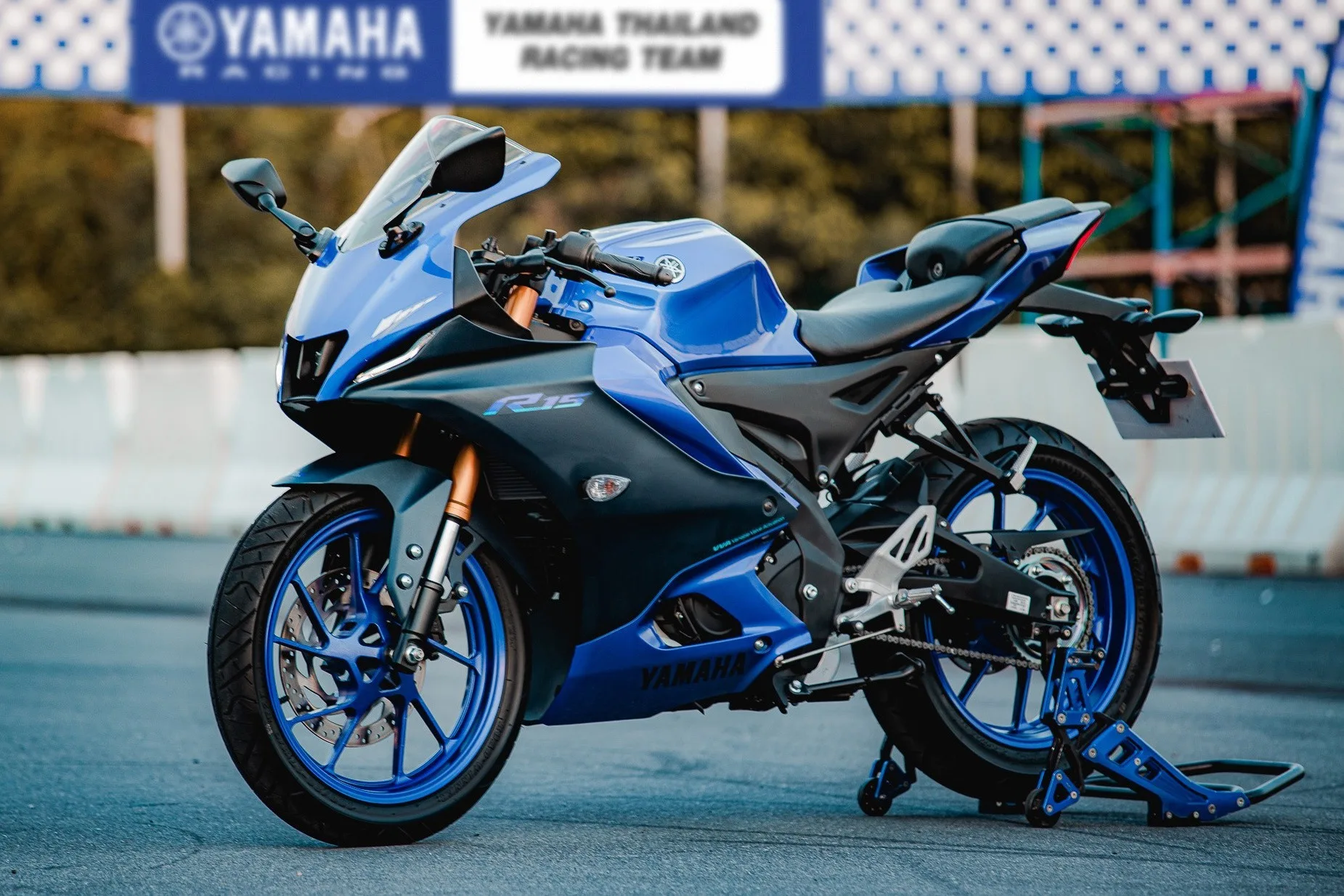 Yamaha R15 2021