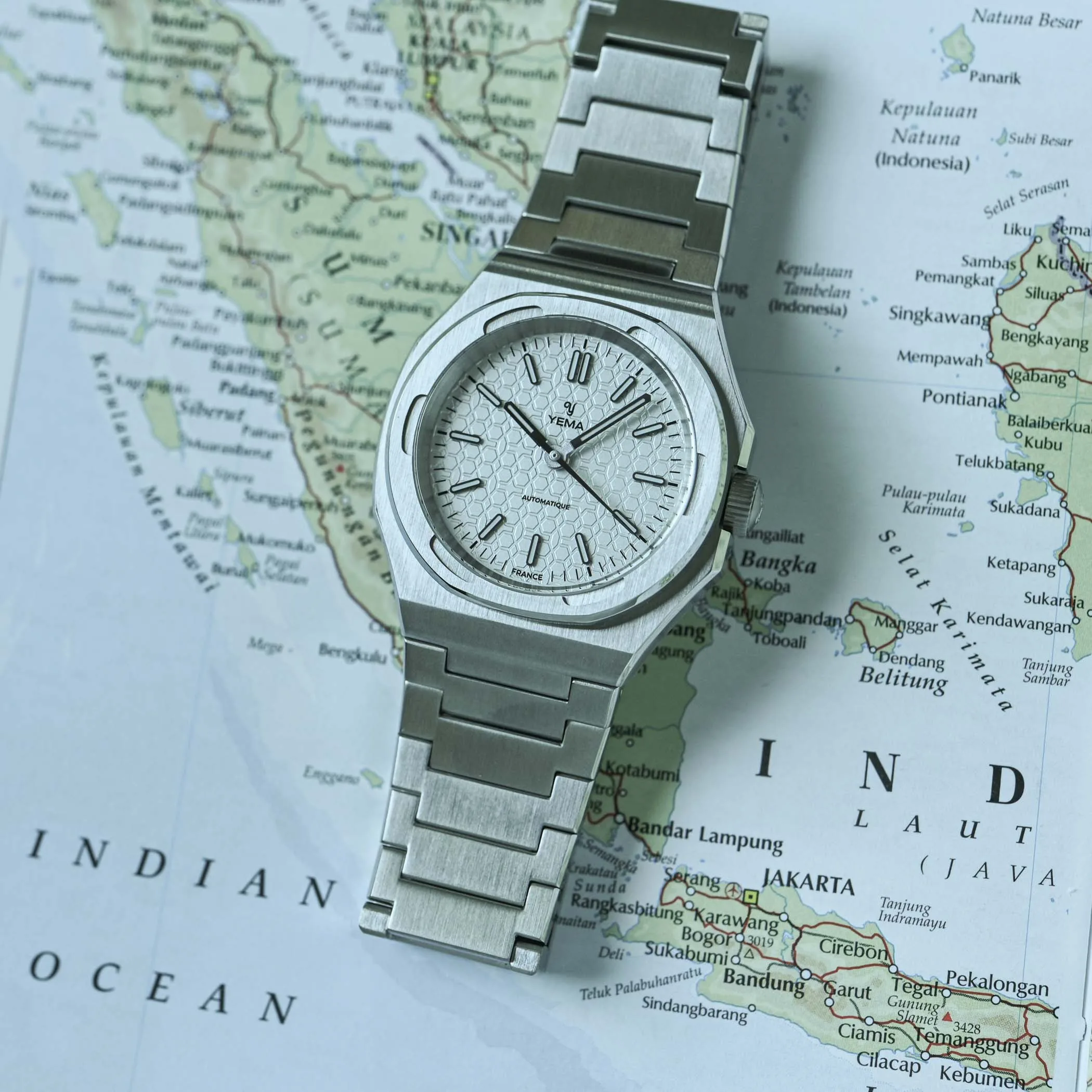 Yema S New Urban Traveller Watch Freeks